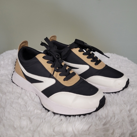 Dolce Vita Shoes - Dolce Vita Dv Bynx Sneakers Size 7.5